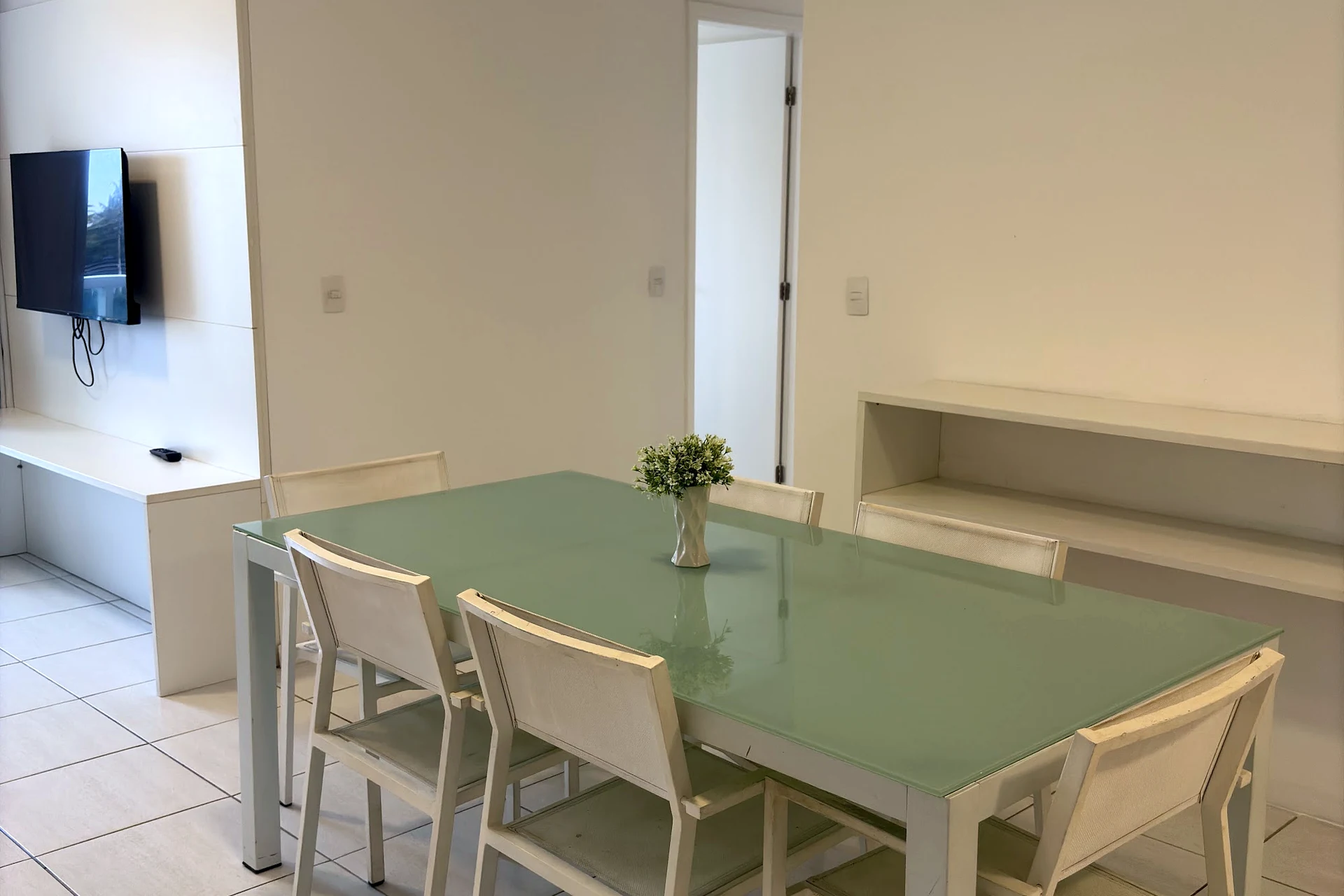 Mesa de jantar para seis pessoas